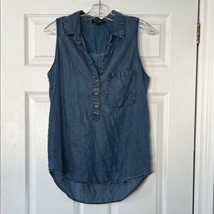 Velvet Heart Blue Sleeveless Denim Top